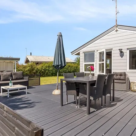 Janick - 150m From The Sea By Interhome Martofte