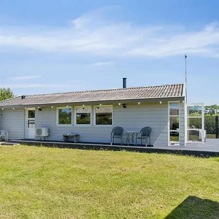 Janick - 150m From The Sea By Interhome Martofte